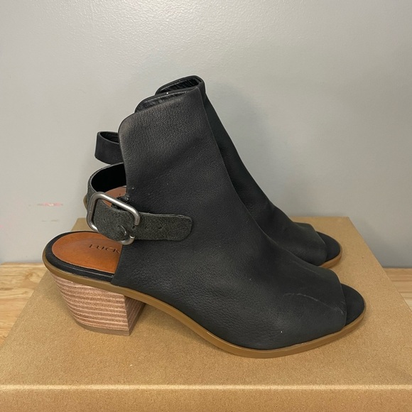 Lucky Brand Black Ankle Booties Peep Toe‎ - Picture 1 of 10